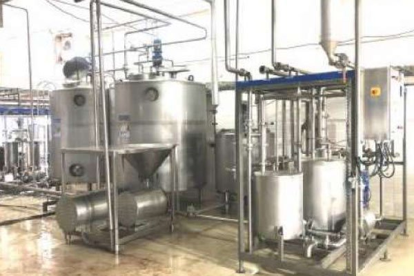 Mixing Tanks, Heater & Powder Blending